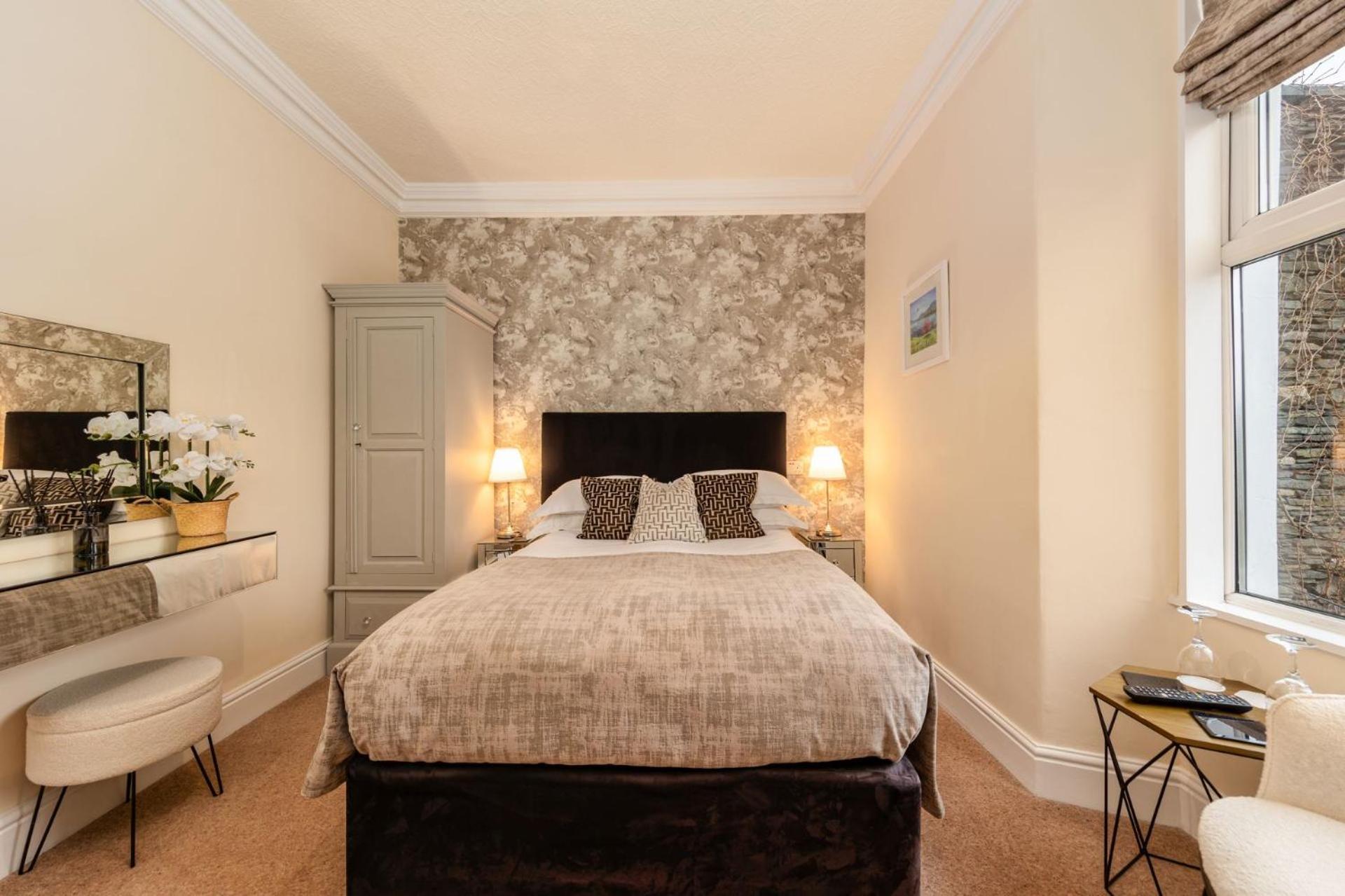 Wheatlands Lodge-Windermere - Guest House Of The Year 2024 - Adult Only - Free Car Park ภายนอก รูปภาพ