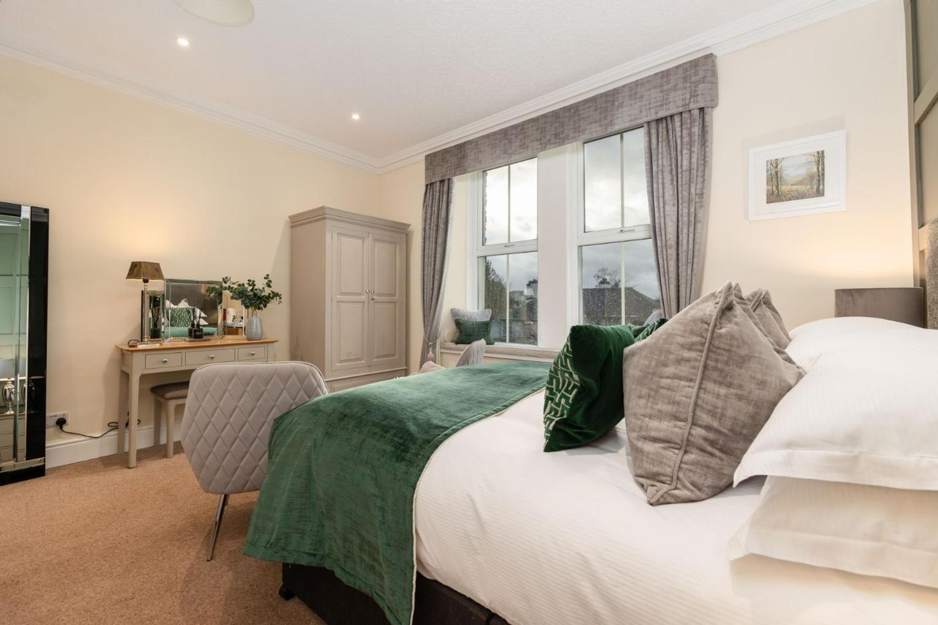 Wheatlands Lodge-Windermere - Guest House Of The Year 2024 - Adult Only - Free Car Park ภายนอก รูปภาพ