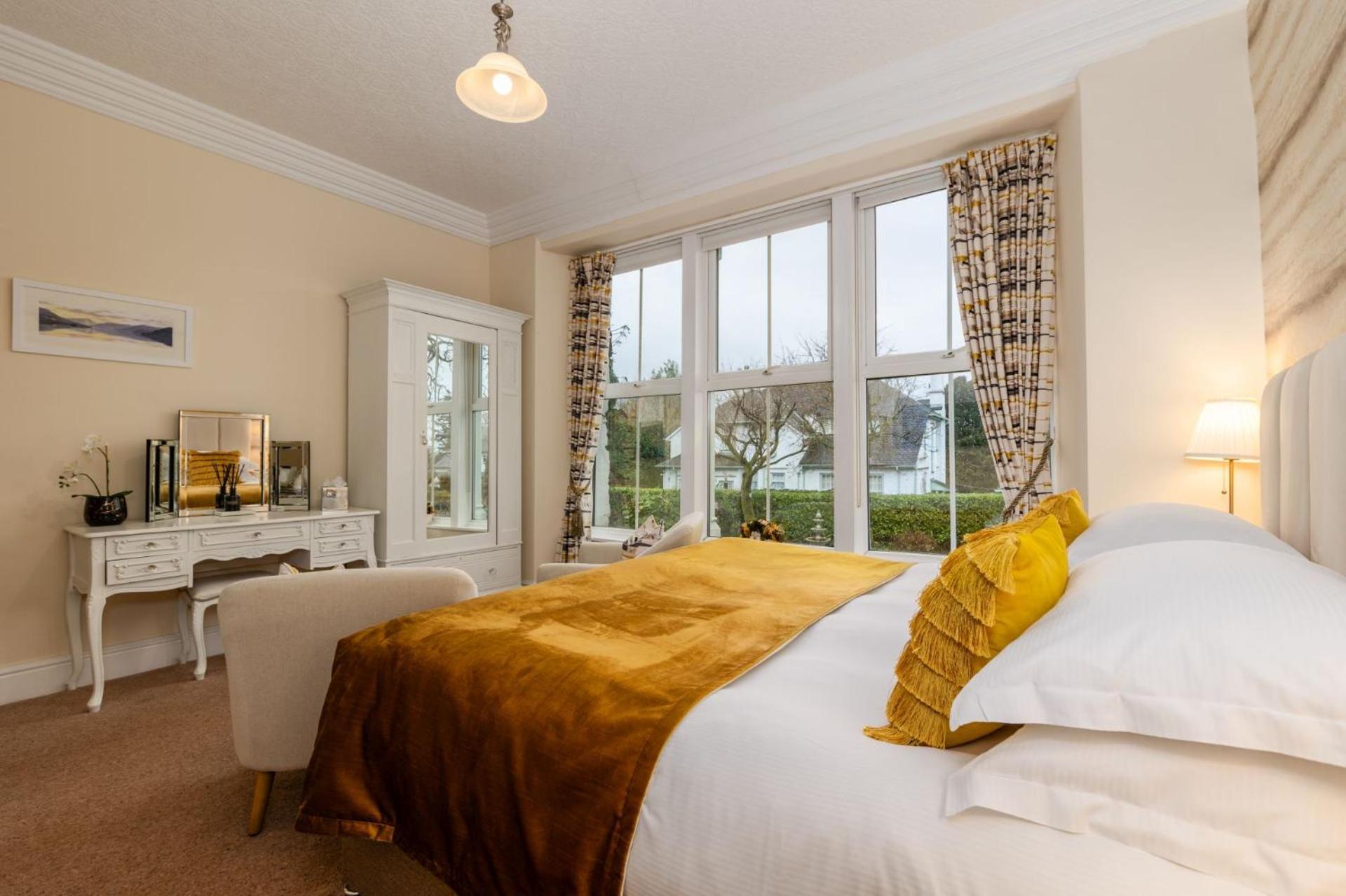Wheatlands Lodge-Windermere - Guest House Of The Year 2024 - Adult Only - Free Car Park ภายนอก รูปภาพ