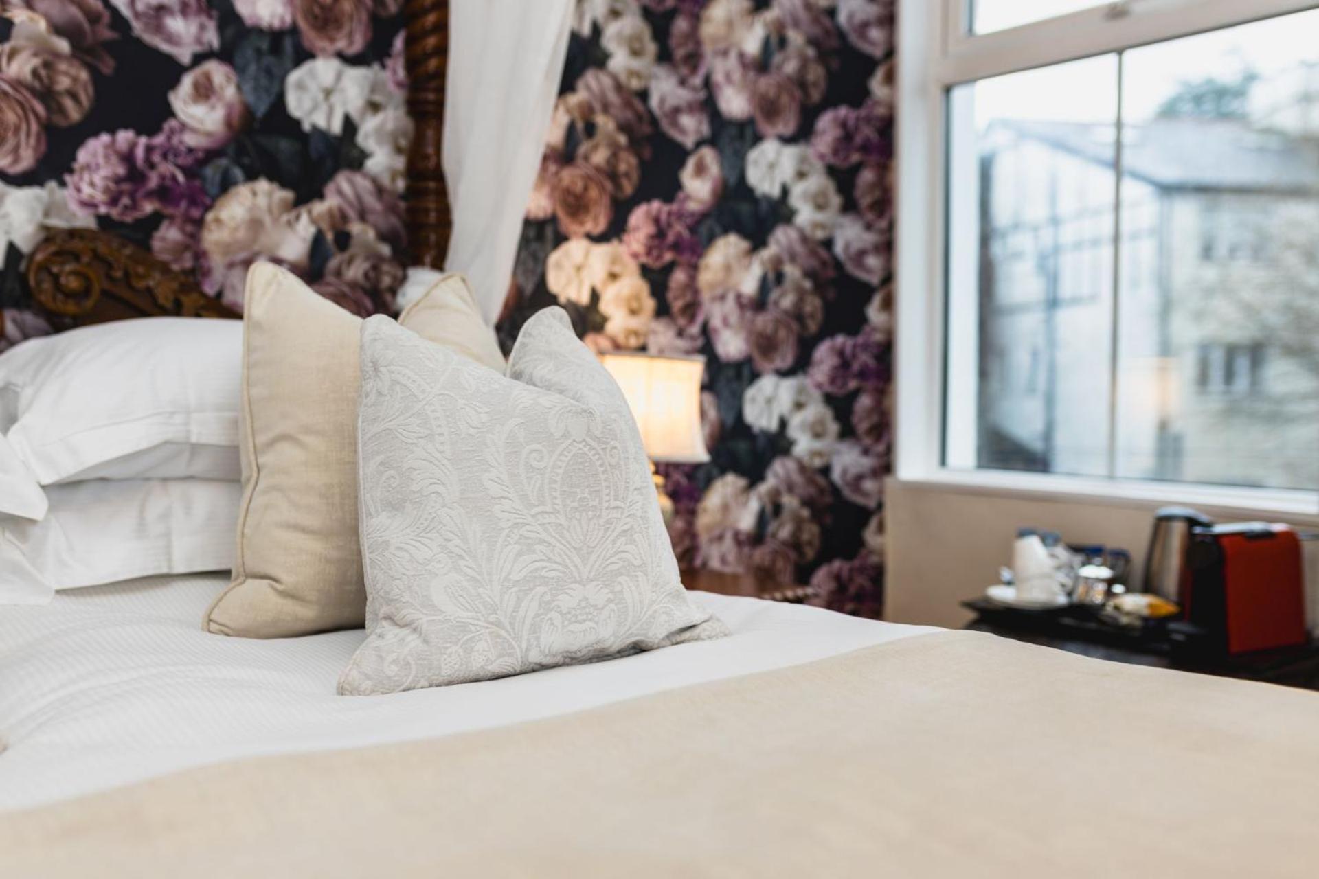 Wheatlands Lodge-Windermere - Guest House Of The Year 2024 - Adult Only - Free Car Park ภายนอก รูปภาพ