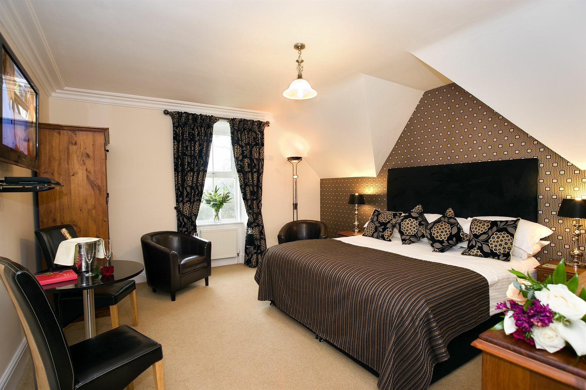 Wheatlands Lodge-Windermere - Guest House Of The Year 2024 - Adult Only - Free Car Park ภายนอก รูปภาพ